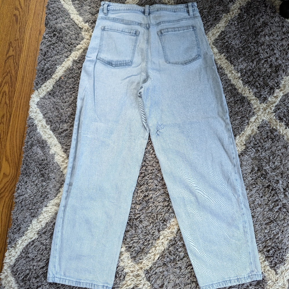 Style & Co High Rise Straight Leg Mom 90s Jean Light Wash Denim Size 10 - Picture 10 of 11